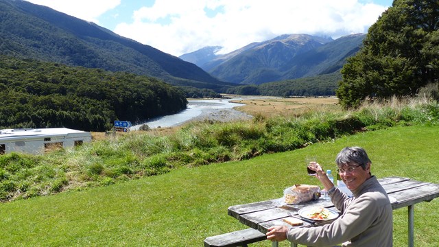 NZ/NZ-1061