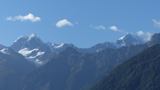 NZ/NZ-1070